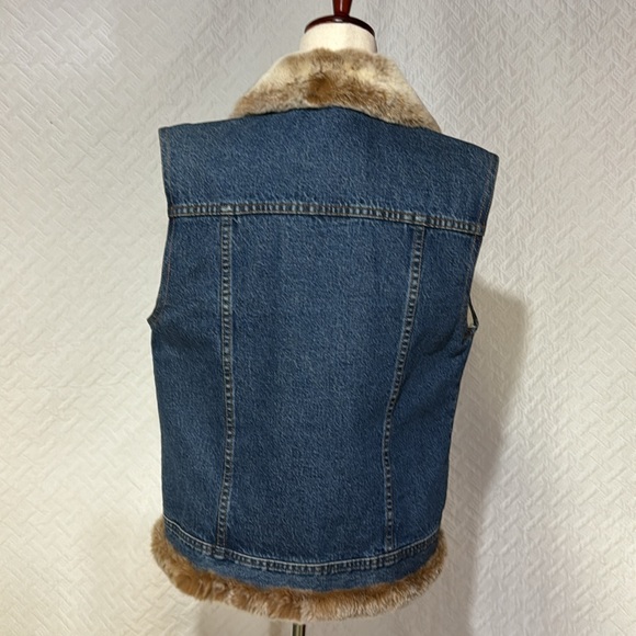 Custom Rabbit Fur Lined Jean Jacket XL Pit To Pit 21” Shoulder To Waist 24 1/2” - Picture 5 of 8
